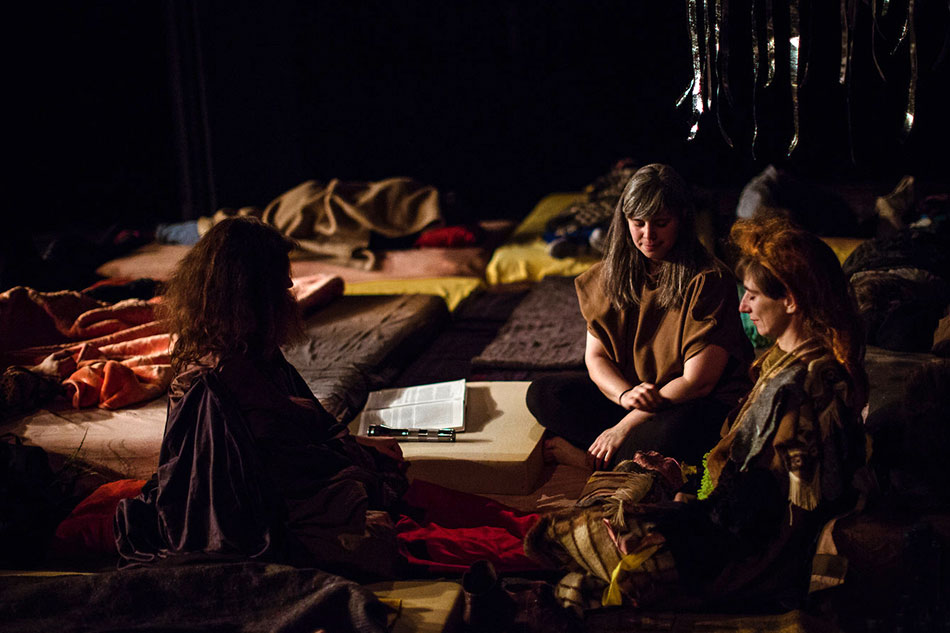 J&K, Steckbauer, Outliers, performance, ƒƒ - Taz 3, Teatr Studio, Warsaw, 2014, photo: Chmura